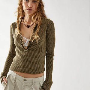 Free People One Colt Thermal top Army Green Sz. L NWT